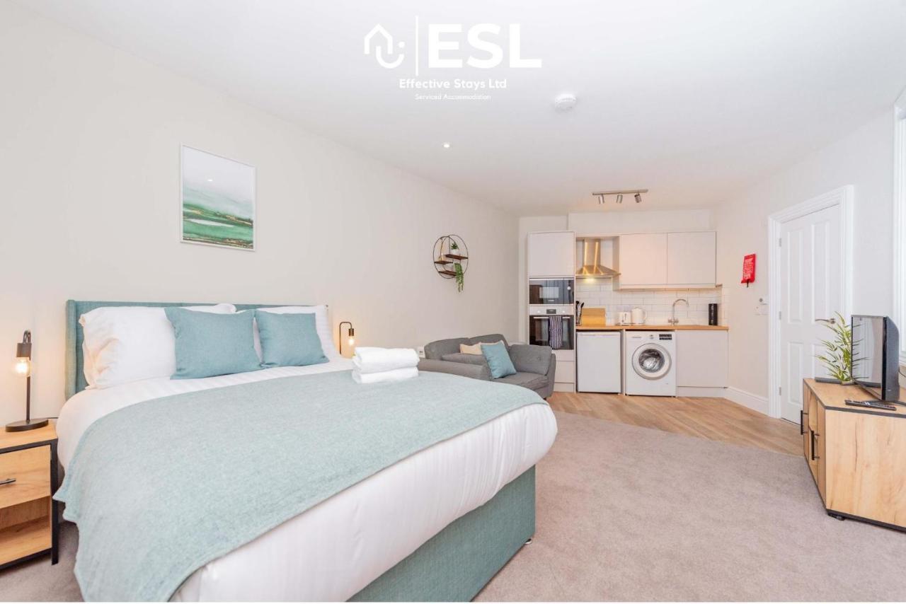 Studio 2, Second Floor Town Centre Apartment シュルーズベリー エクステリア 写真
